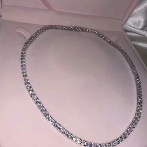 Necklace : Influence